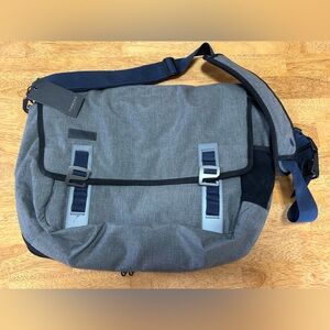 NEW Timbuk2 Gray Messenger Bag with Navy Strap and Accents